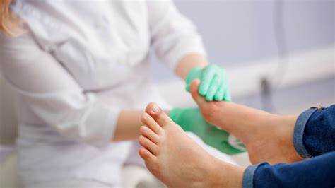  Ayak Eklem Hastalıklarında Artrit 